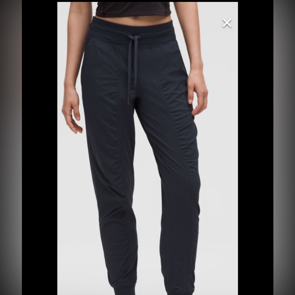 Lululemon Dance Studio Mid-rise Joggers navy, size 6